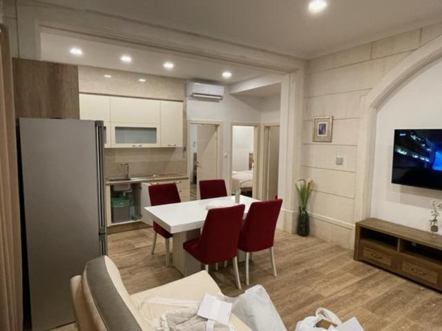 Villa Luce Mit Pool Makarska Exterior photo