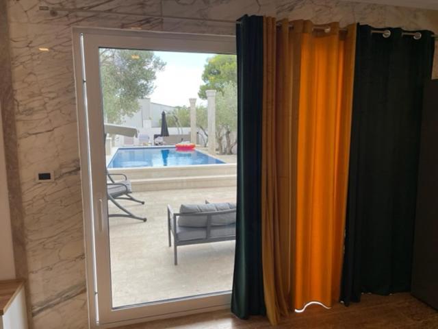 Villa Luce Mit Pool Makarska Exterior photo