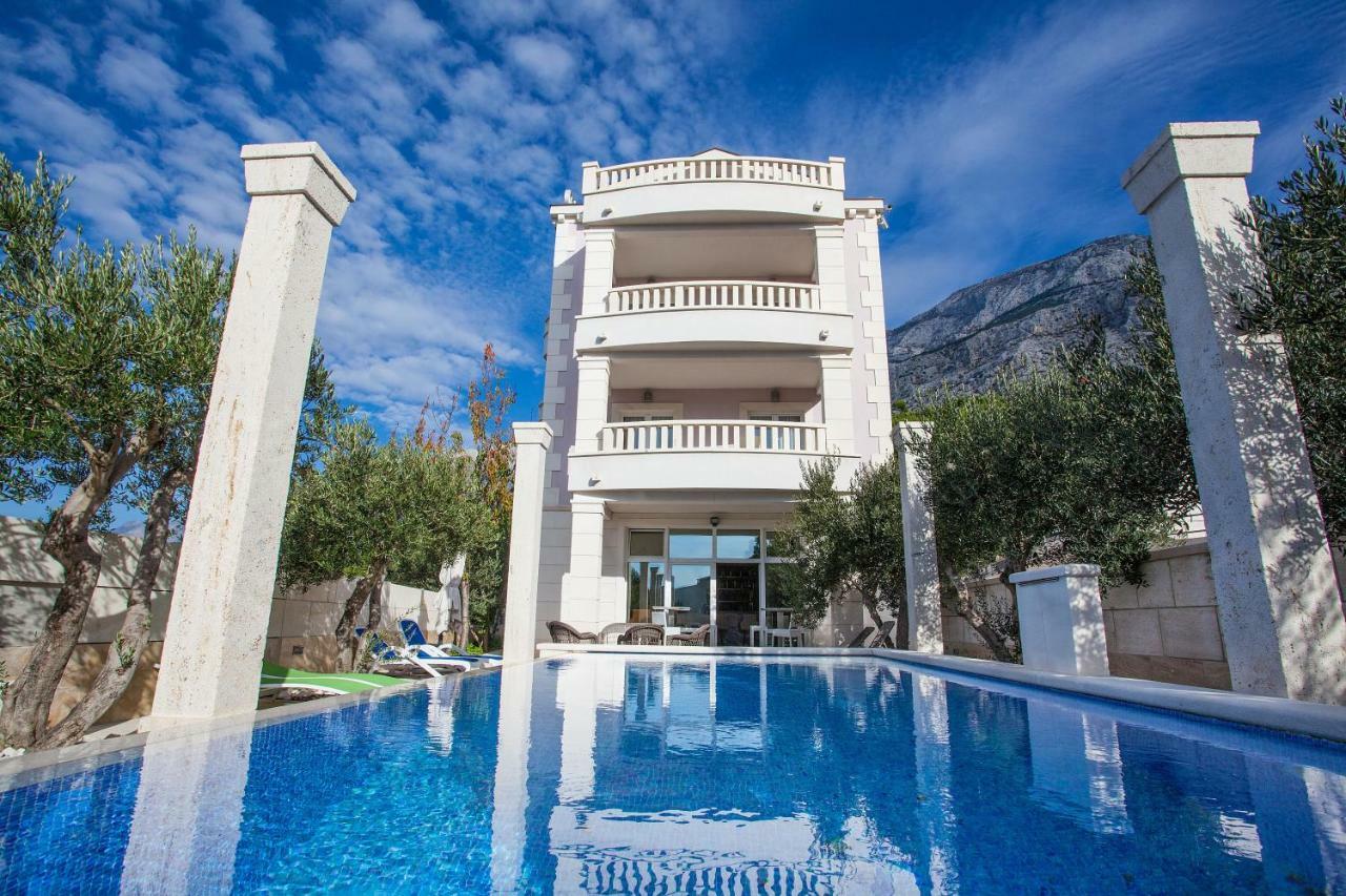 Villa Luce Mit Pool Makarska Exterior photo