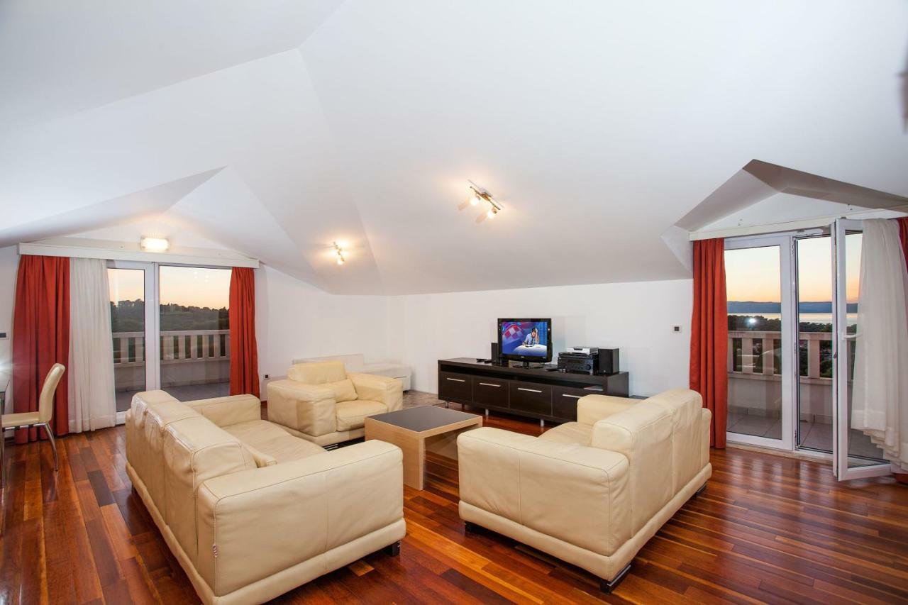 Villa Luce Mit Pool Makarska Room photo